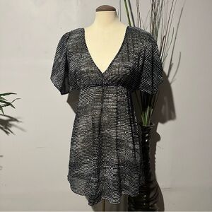 Black and White Women's Swim Cover-Up